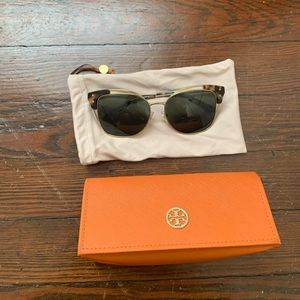 Tort Burch Cat eye sunglasses